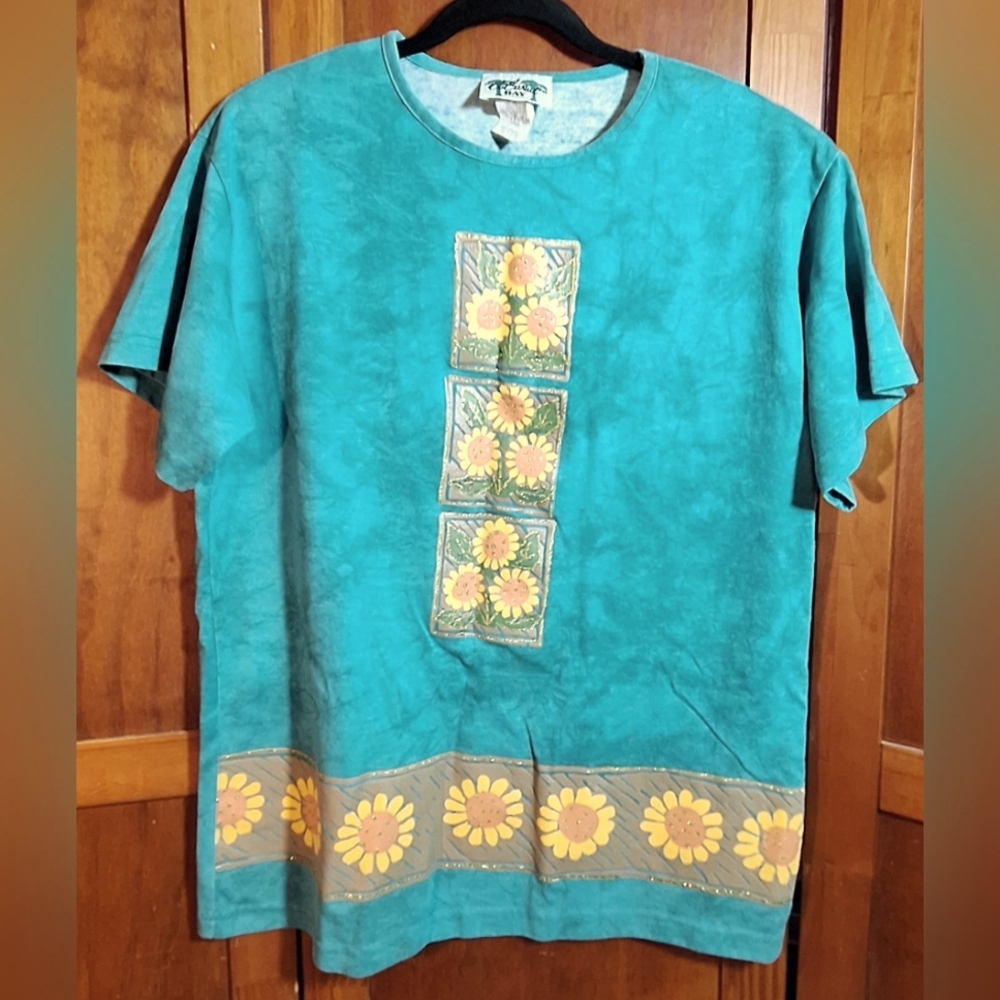 COCNUT BAY Teal Floral Graphic T-Shirt